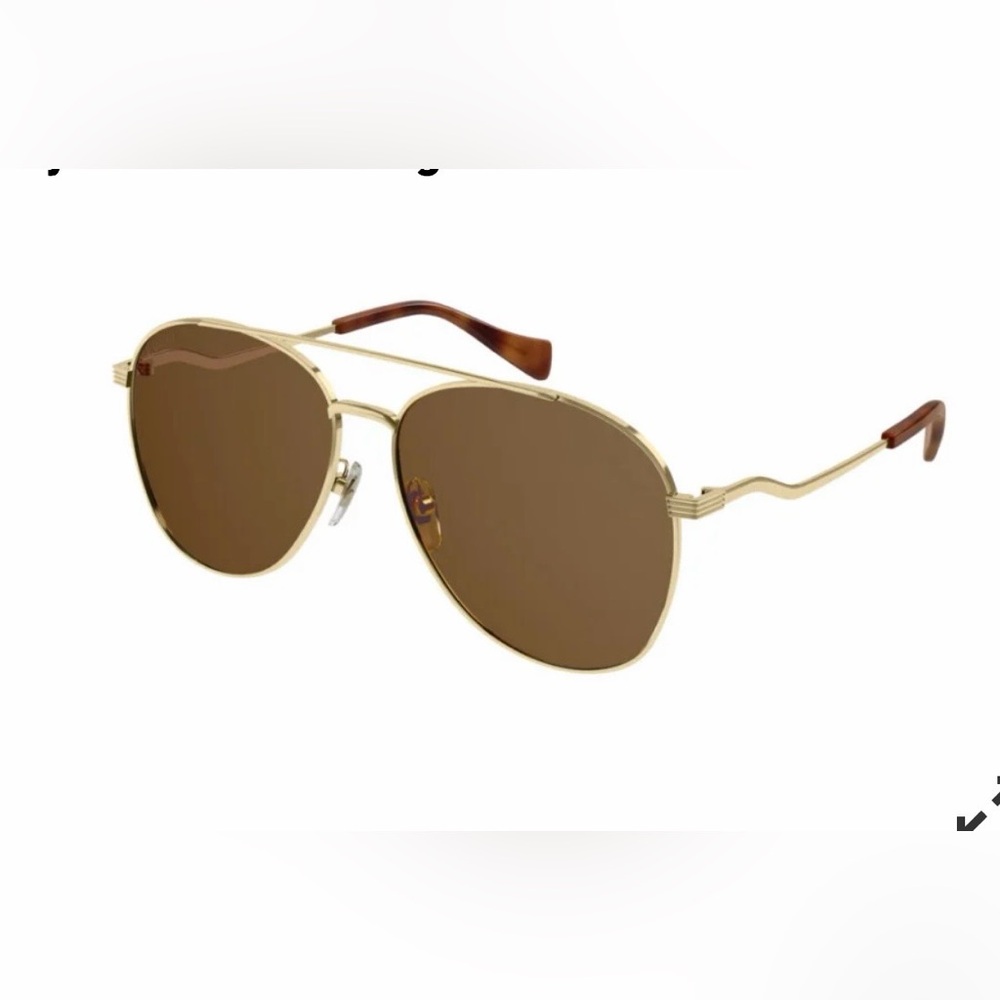 New Gucci Aviator Sunglasses with case, pouch and cloth